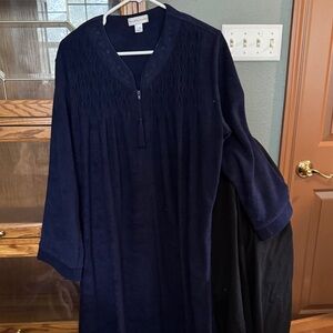 Miss Elaine Navy Blue Robe